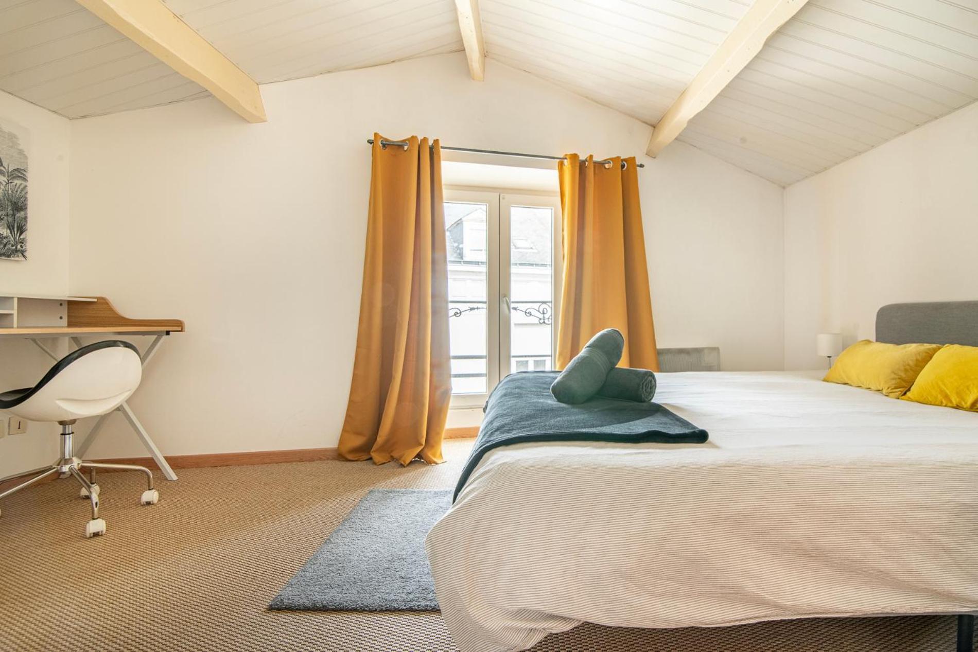 Apartamento Le Nid - Hyper Centre Cholet - 25 Min Puy Du Fou Exterior foto